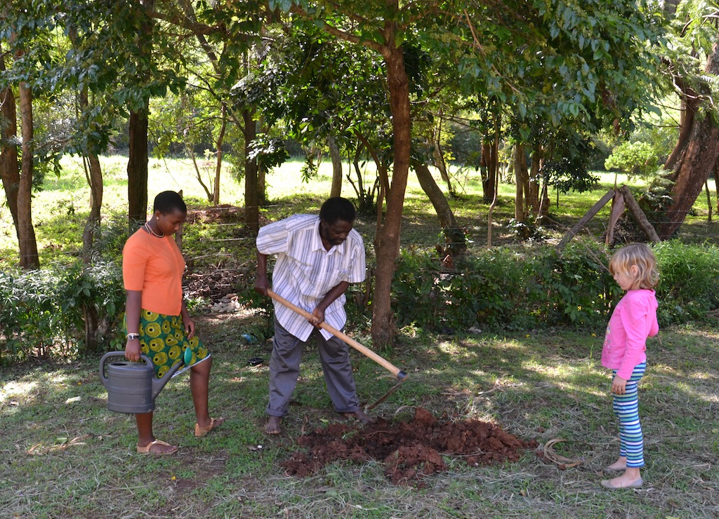 Br. Philip hart bei der Arbeit